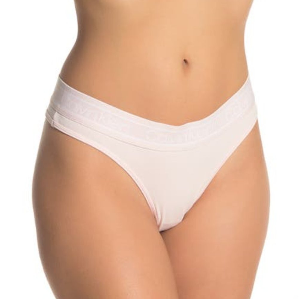 Calvin Klein Solid Thong Size XL